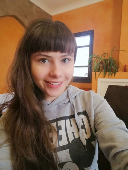 LOVELY Zoey1 Bisexual,Tall,German,C cup,Blue