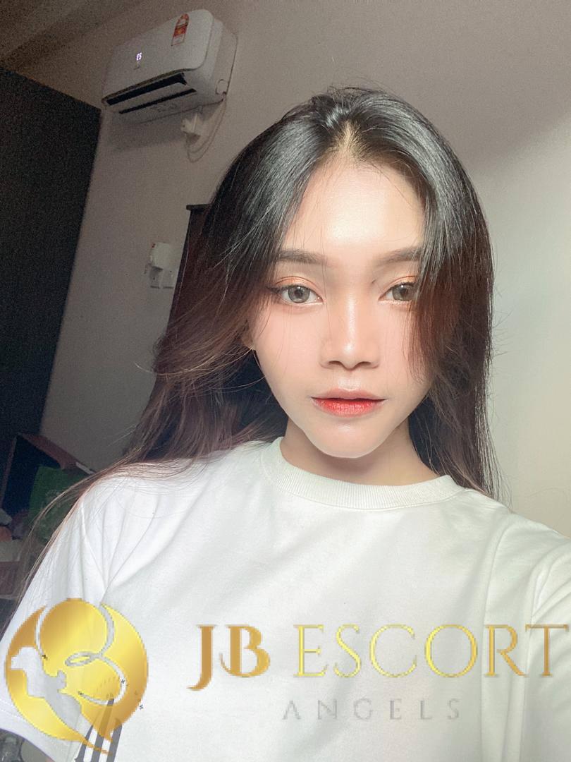Ivy cute Female,5'3 or under(160cm),German,Green, 75kg